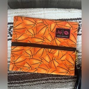 Makeup Junkie Bag Basketball-print sports mom gift travel  makeup pouch